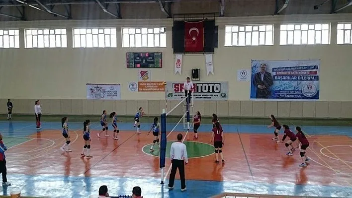 ANALİG Voleybol yarı finalleri tamamlandı
