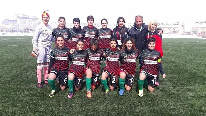 Diyarbekirspor'un kadın futbolcuları gol yağdırdı
