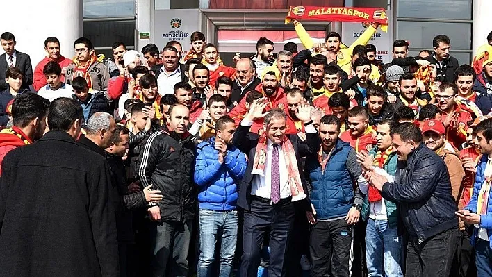 Evkur Yeni Malatyaspor'a destek çağrısı
