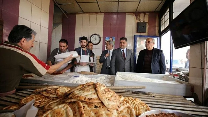 Başkan Kutlu referandum turunda
