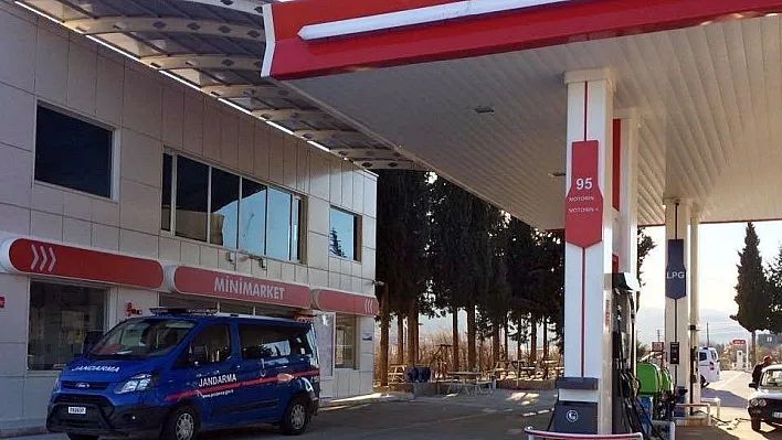 Besni'de petrol istasyonundan para çalan hırsız yakalandı
