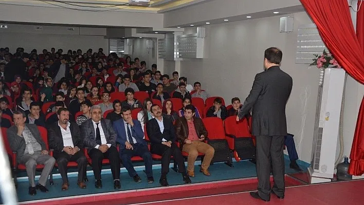 Öğrencilere naylon poşetin zararları anlatıldı
