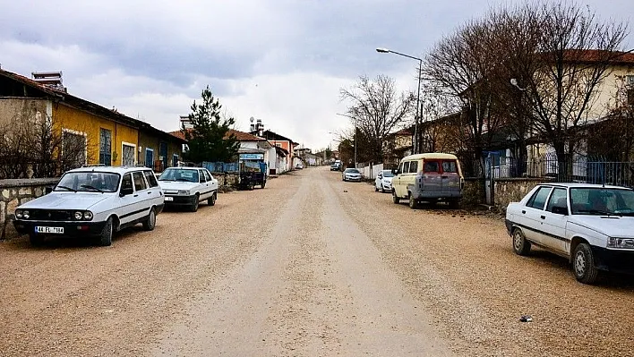 Büyükşehir Akçadağ'da yol çalışmalarına başladı

