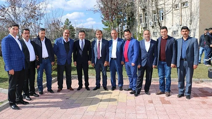 Muhtarlarla bir araya gelen Kılıç, sorunları dinledi
