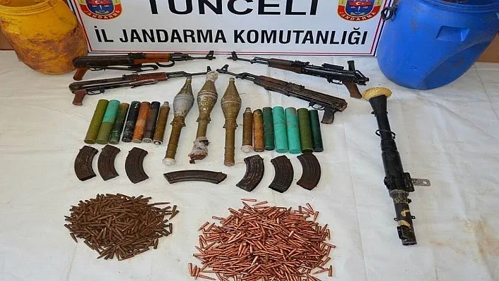 Tunceli'de C4 patlayıcıyla birlikte yüklü miktarda mühimmat ele geçirildi