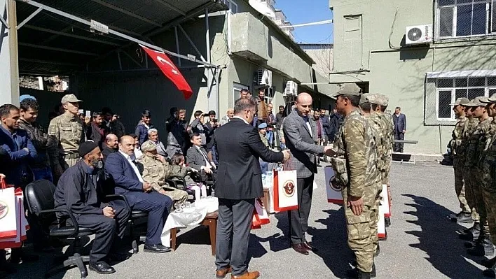 Kulp'ta güvenlik korucuları yemin ederek göreve başladı
