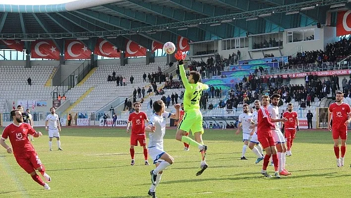 B.B. Erzurumspor: 2 - Pendikspor: 4
