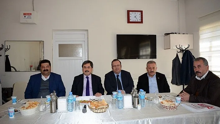 Darende'de muhtarlarla istişare toplantısı yapıldı
