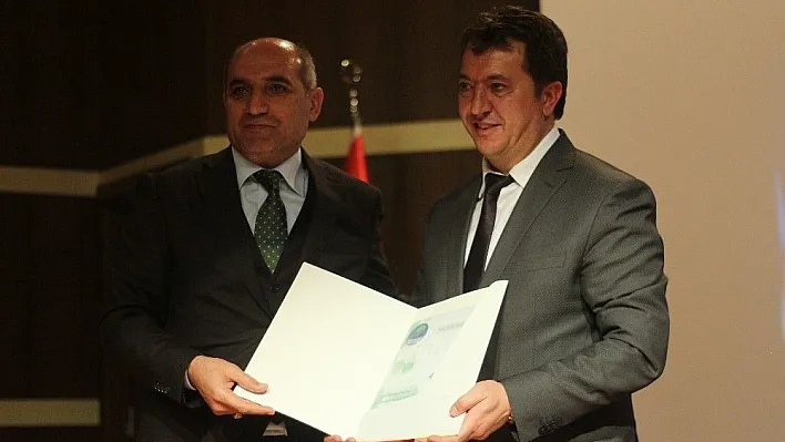 'Darbenin engellenmesinde en önemli pay medyanın'
