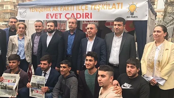 AK Parti Yenişehir İlçe Başkanlığı 'Evet çadırı' kurdu
