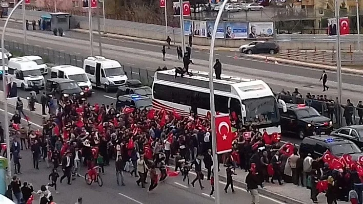 Cumhurbaşkanı Erdoğan Diyarbakır'dan ayrıldı
