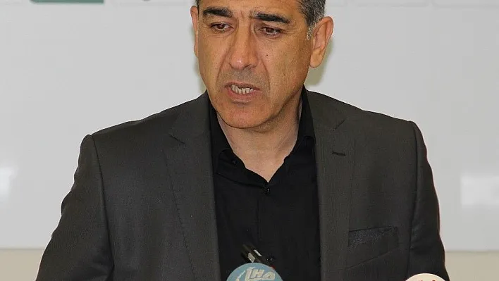 Samet Aybaba: 'Hep birlikte kenetlenip bu Sivas'ı Süper Lig'e çıkartacağız'
