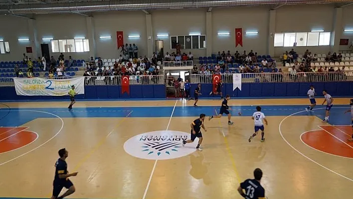 Adıyaman Belediyespor Hentbol Takımı : 37- 26 : Anadolu Üniversitesi Gençlikspor Hentbol Takımı
