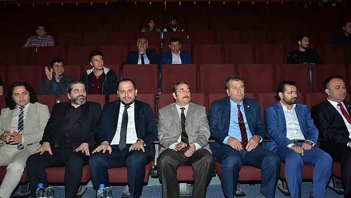 '16 Nisan Referandumu ve Cumhurbaşkanlığı Sistemi' konulu panel
