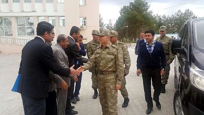 Adana Jandarma Bölge Komutanı deprem bölgesinde
