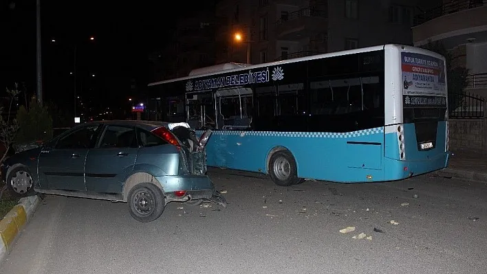 Adıyaman'da 6 araç birbirine girdi: 3'ü polis 4 yaralı
