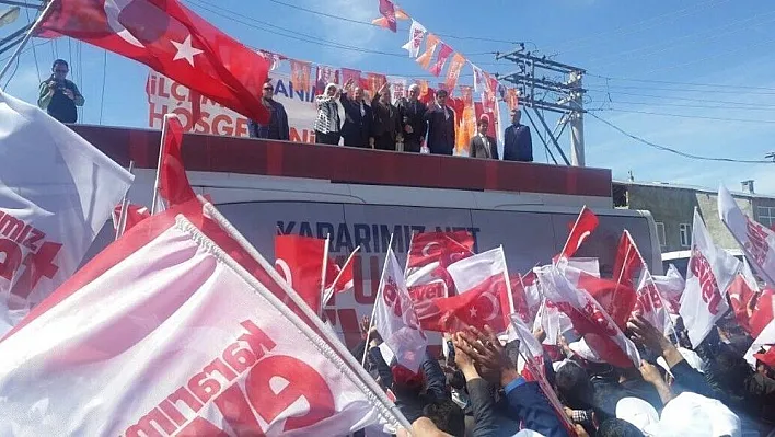 Bakan Akdağ: 'Onlara ne oluyormuş. Bu referandumda Almanlar mı oy kullanacak?'
