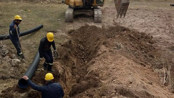 Büyükşehir Olur'un altyapısını yeniliyor
