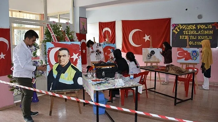 Kahta'da, 'Polislerimiz İçin Çiz' etkinliği düzenlendi
