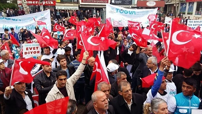 TÜGVA 'Türkiye İçin Evet' yürüyüşü yaptı
