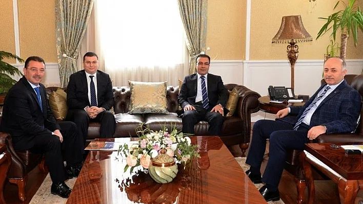 Erzurum'da hayırsever iş adamı Hüsamettin Yavuz tarafından yaptırılacak okulun protokolü imzalandı
