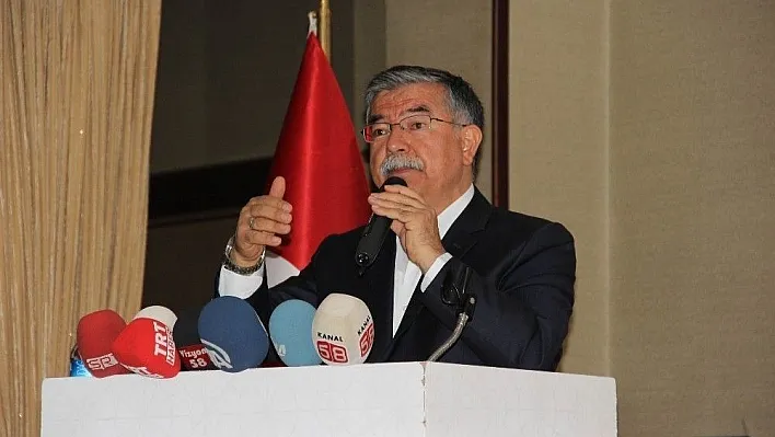 Bakan Yılmaz: 'Yeni müfredatı halk oylamasından sonra onaylayacağız'
