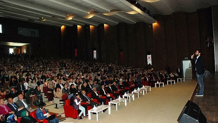 'Mutlu ve Başarılı Çocuk Nasıl Yetiştirilir?' semineri düzenlendi
