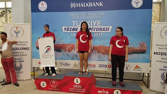 Ege Millioğulları Özel Sporcular Türkiye Yüzme Şampiyonasında 3 altın kazandı
