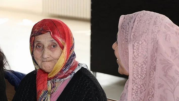 KYK'lı öğrenciler 'Tecrübeli Gençlerle Kahvaltıda Buluştu'
