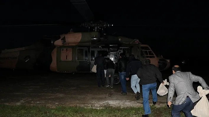 Diyarbakır'da oy torbaları helikopterle taşındı
