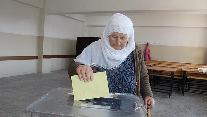 Adıyaman'ın tüm ilçelerinde 'evet' oyu yüksek çıktı
