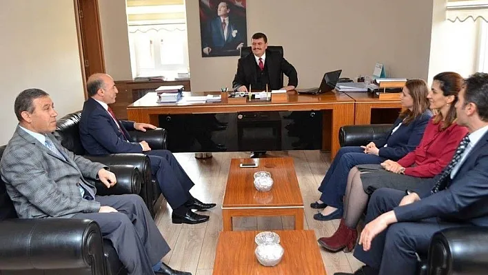Vali Arslantaş, sağlık kuruluşlarını ziyaret etti
