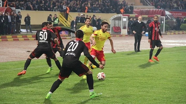 Evkur Yeni Malatyaspor'da kan kaybı sürüyor
