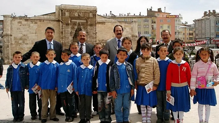 Gemerekli öğrenciler Sivas'ı gezecek

