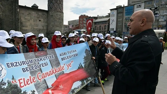 Yakutiye ve Tutak'tan 100 öğrenci Çanakkale gezisine gitti
