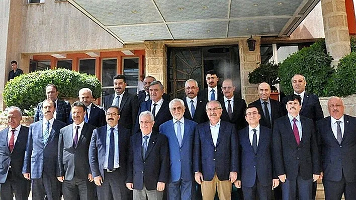 Bölge üniversiteleri rektörleri Mardin'de bir araya geldi
