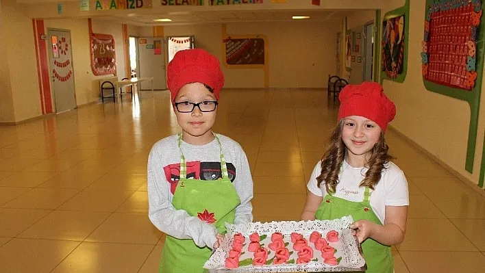 Çınar Koleji öğrencilerinin Peygamber sevgisi
