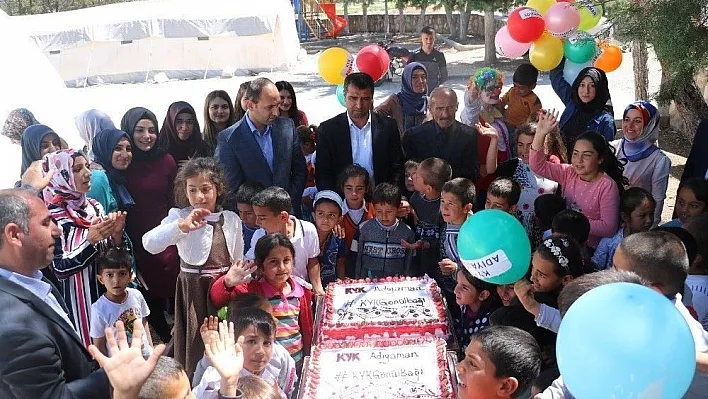 KYK'dan depremzede öğrencilere kırtasiye yardımı
