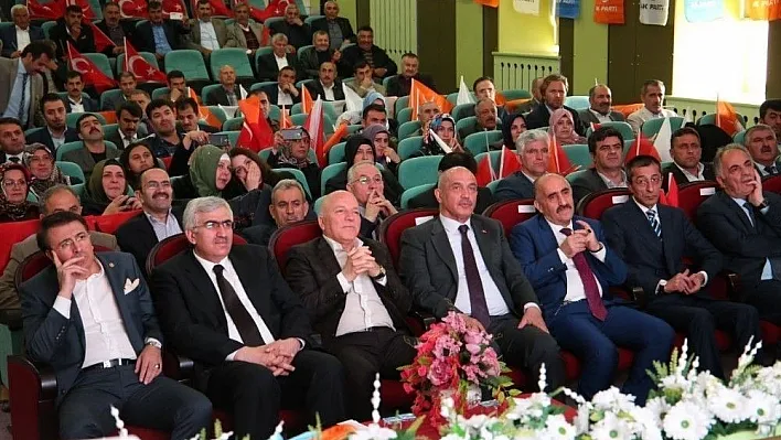 AK Parti İl Danışma Meclisi yapıldı

