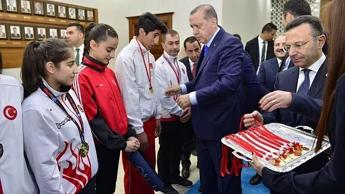 Diyarbakır Bilfen Okulları'nın sporcusu Türkiye 3'üncüsü oldu
