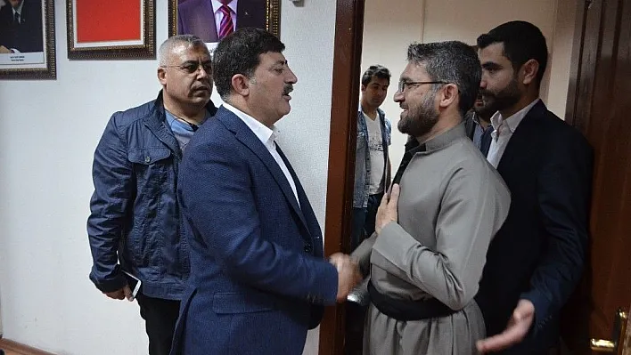 Erbil heyetinden AK Parti'ye ziyaret
