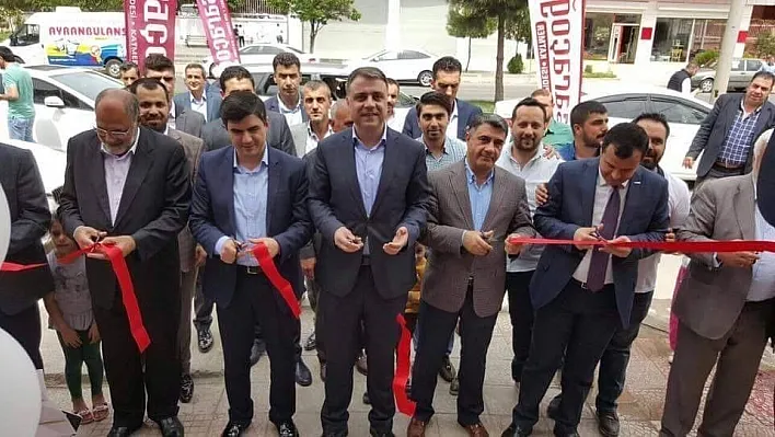 Diyarbakır'da görkemli börekçi açılışı
