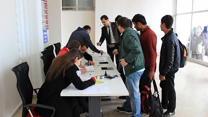 Erzincan'da yakalanan 90 mülteci serbest bırakıldı
