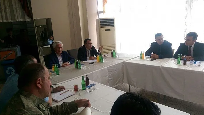 Kahta ilçesinde kurum amirleri toplantısı yapıldı
