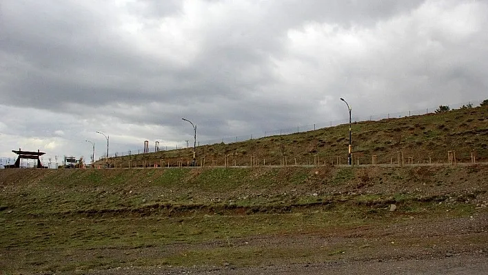 Erzurum'da gizemli yol
