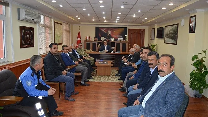 Besni'de güvenlik ve halk toplantısı yapıldı
