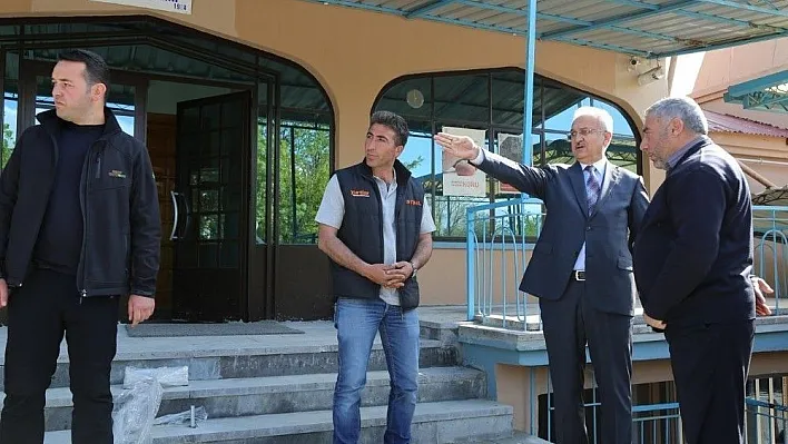 İbadethanelerin çevre düzenlemeleri devam ediyor
