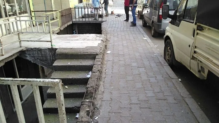 Zabıta uyardı, çukurlar kapatıldı

