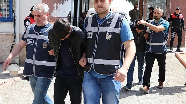 Jammerlı hırsızlar yakalandı
