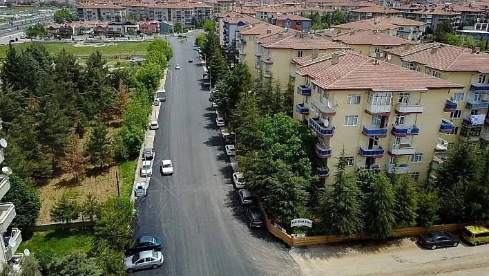 Büyükşehir Belediyesi  2.3 kilometrelik asfalt çalışması yaptı
